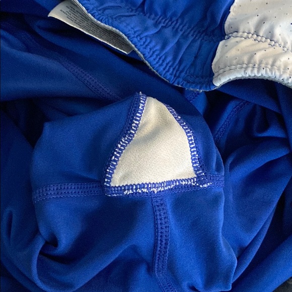 Nike shorts - Picture 3 of 4